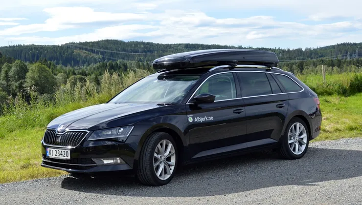 830-skoda superb