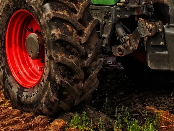 Landbruk og traktordekk