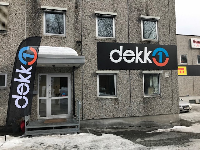Dekk 1 Asker Hvalstad Viken (tidl. Akershus) Felg og Dekk 1 Asker Hvalstad Viken (tidl. Akershus) Felg og